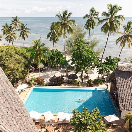 Zanzibella Hotel & Spa 키웬그와 외부 사진 View of the pool at the hotel