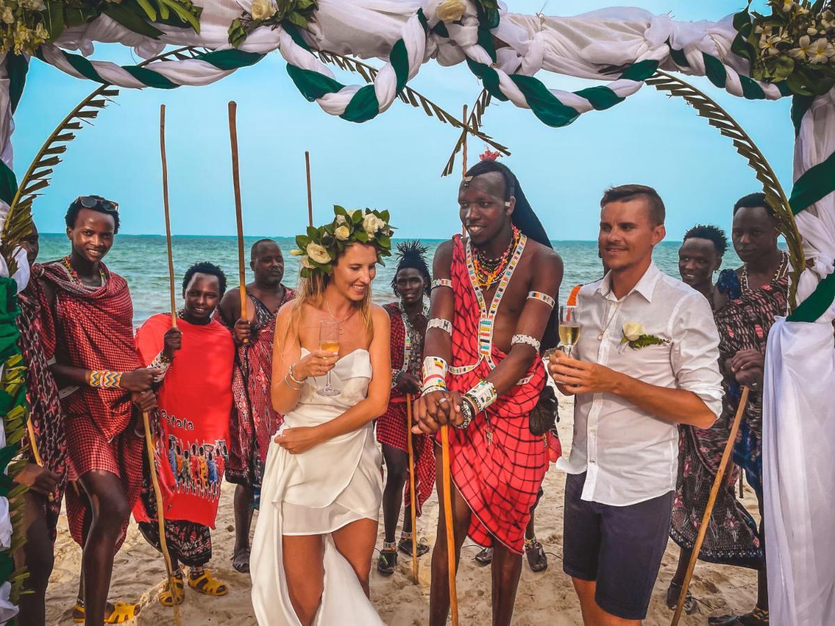 Zanzibella Hotel & Spa 키웬그와 외부 사진 A Maasai wedding