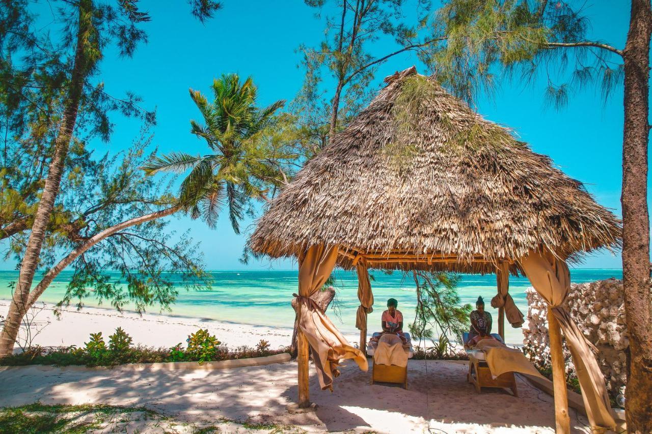 Zanzibella Hotel & Spa 키웬그와 외부 사진 Beach hut at the resort